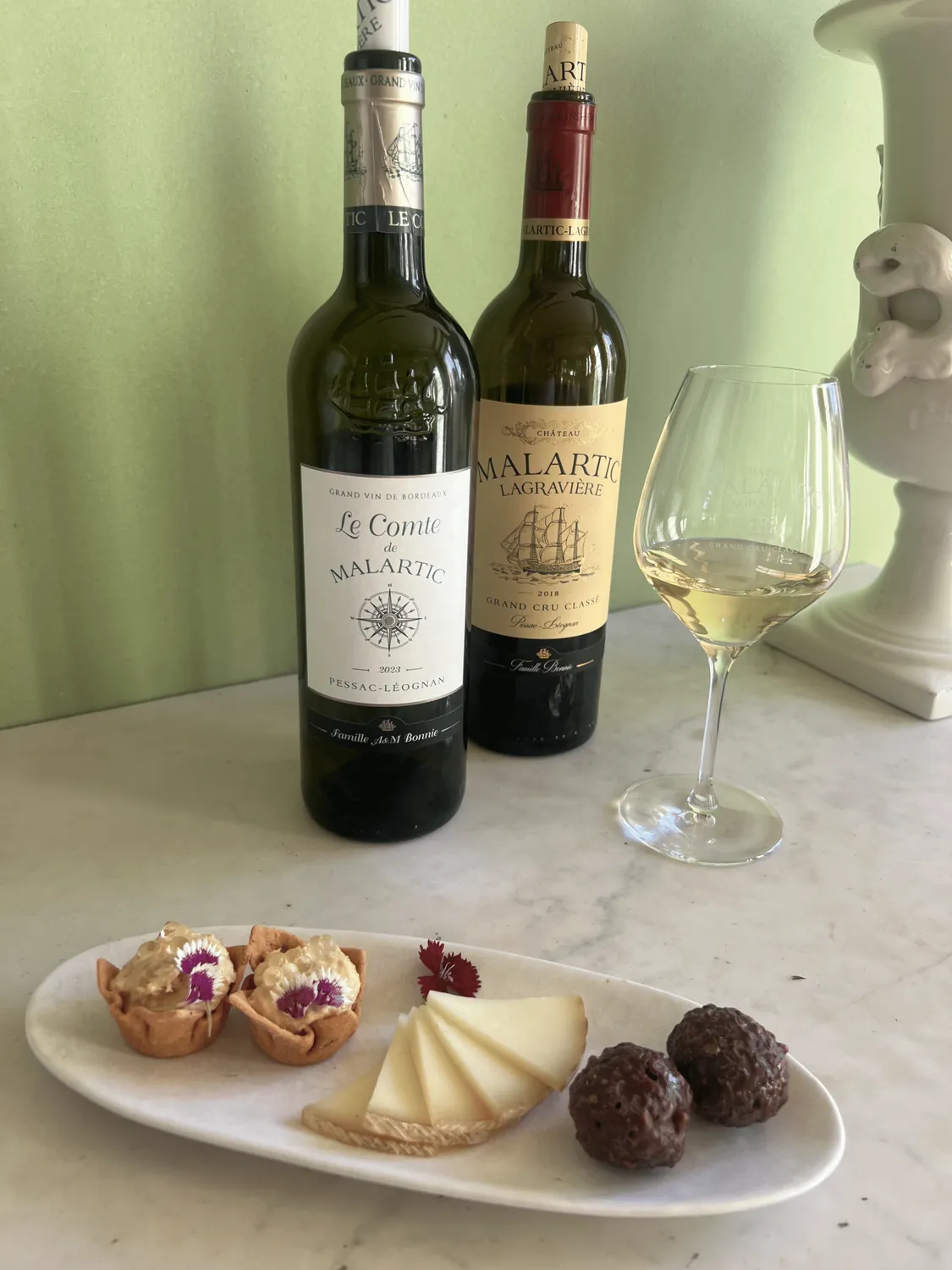 Château Malartic-Lagravière Three Flavours vinsmagning 2 vine